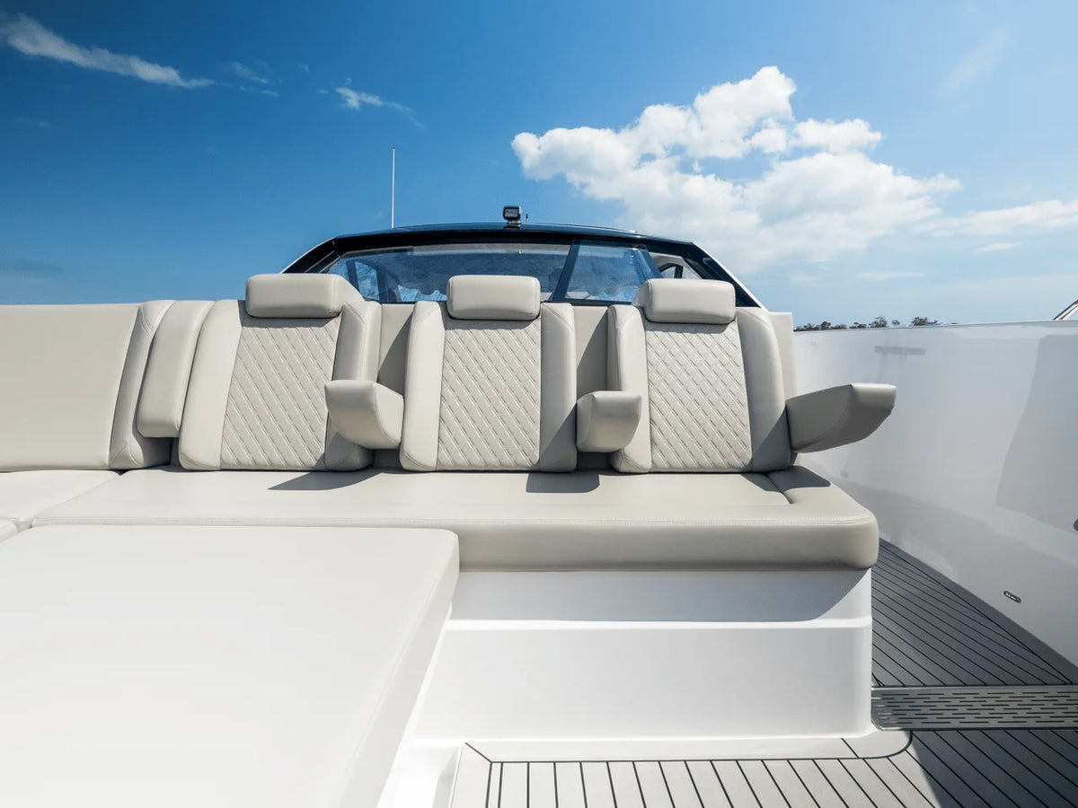2027 Cruisers Yachts 50 GLS OB 50.0 feet, Clearwater, Florida #72