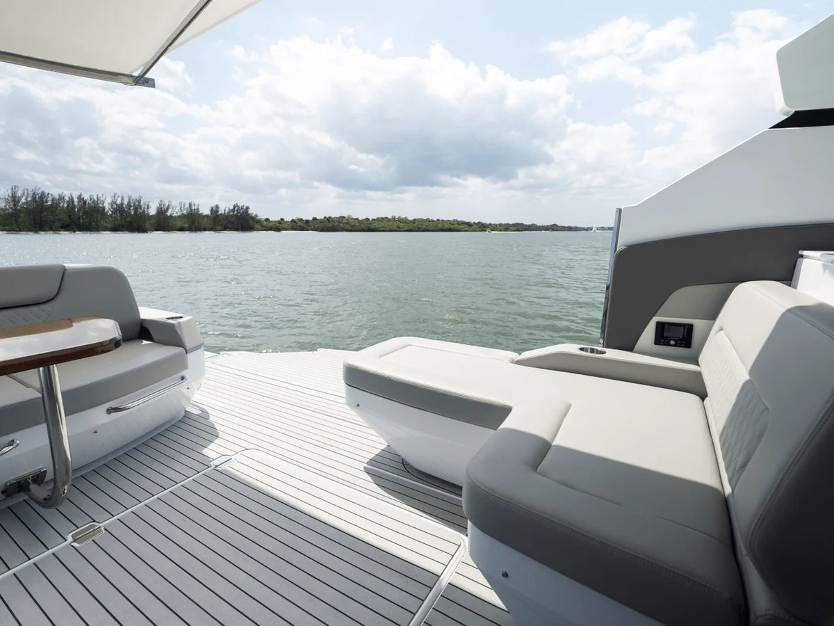2027 Cruisers Yachts 50 GLS OB 50.0 feet, Clearwater, Florida #77