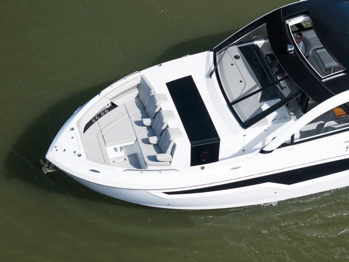 2027 Cruisers Yachts 50 GLS OB 50.0 feet, Clearwater, Florida #23