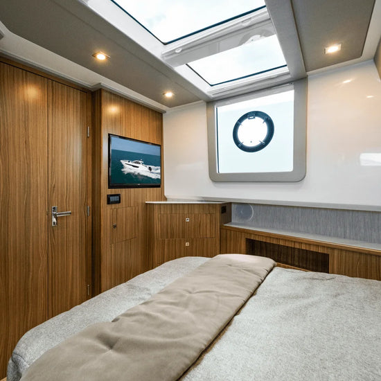 2027 Cruisers Yachts 50 GLS OB 50.0 feet, Clearwater, Florida #43