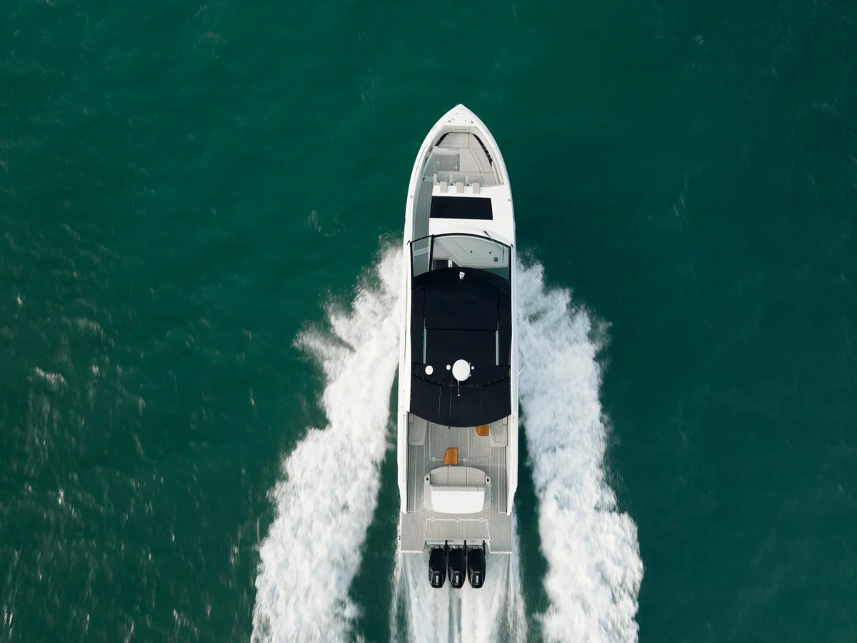2027 Cruisers Yachts 50 GLS OB 50.0 feet, Clearwater, Florida #9